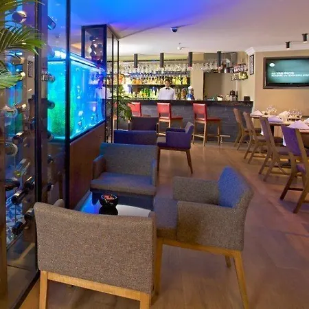 Hotel Arden Park & 4*