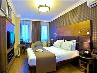 Arden Park & 4*