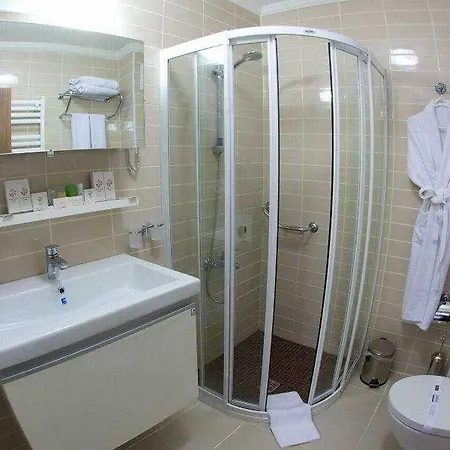 Arden Park & Hotel