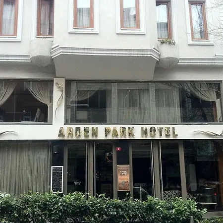 Arden Park & 4*