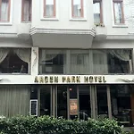 Arden Park & 4*
